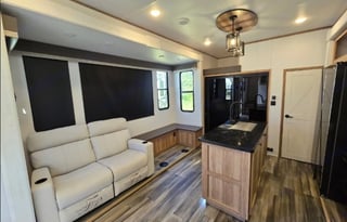 Nitro XLR Toy Hauler Sleeps 10,solar ,Rear patio