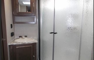 Lake Site Camping Passport 2520RL