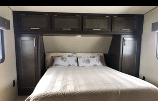 Wolf Pack Limited 315 Toy Hauler