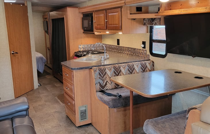 Seatbelts and entertainment when driving!