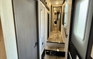 Keystone Montana High Country 385BR