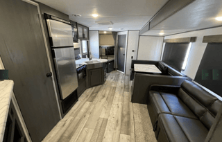 Go Explore Rentals - Bunkhouse Adventure Trailer 2022 Aspen Trail 2850BHS