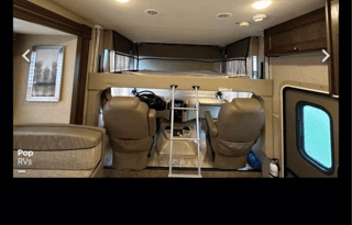 2018 Thor Motor Coach Hurricane 35M
