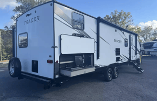 2022 35' Ultralite Bunk House