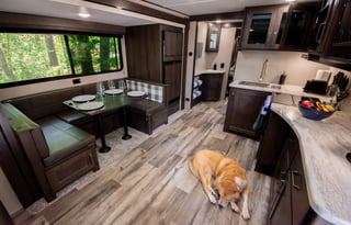 New Camper great for Families or Couples