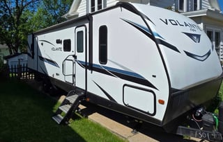 2022 Crossroads Volante Travel trailer