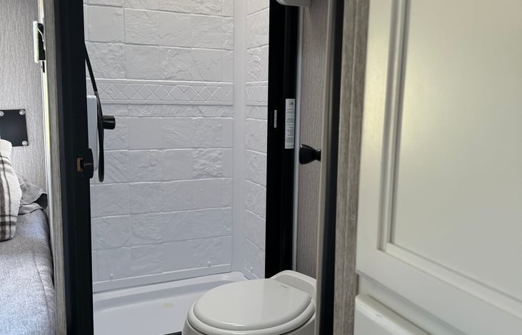 Shower with dome light