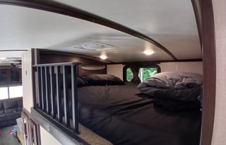 The whole family 3 bedroom Camper