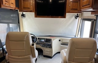 2012 Tiffin Phaeton HAL724