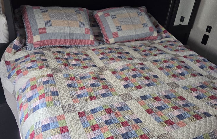 Queen bed master bedroom, 2 closets, 2 windows and TV with DVD player(selection on family DVDs on hand in RV)