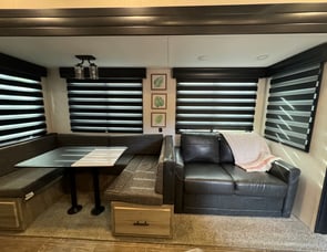 Forest River RV Cherokee Arctic Wolf 321BH