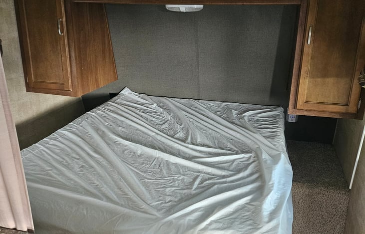 New 10in memory foam queen size mattress with a protector cover