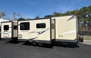 Hamilton's Hangout 2- Cozy Camper for 4 NO PETS