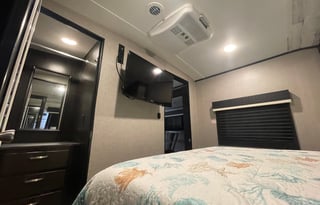 Spacious Family Bunkhouse