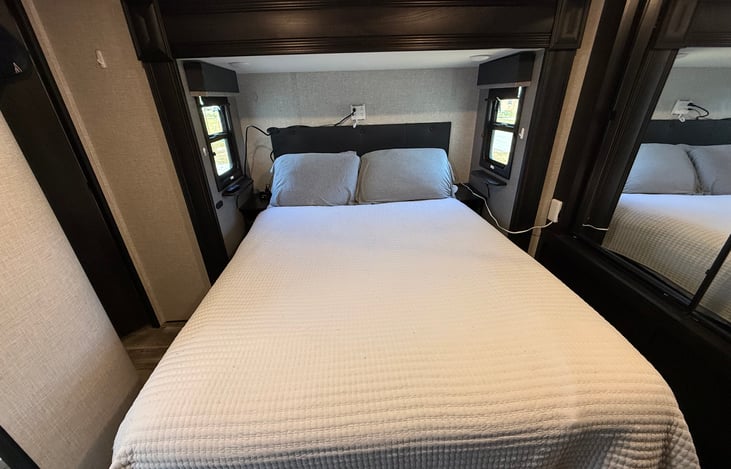 Queen size mattress with memory foam topper