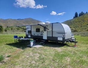 Prime Time RV Avenger LT 22BH