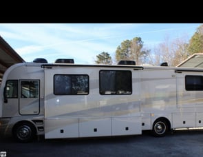 Fleetwood RV Pace Arrow LXE 38N