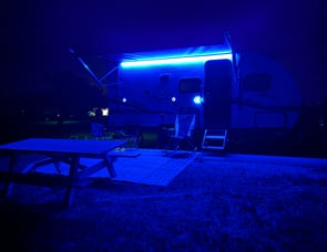 Forest River RV Cherokee Wolf Pup Black Label 16BHSBL