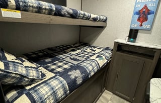 2021 Dutchmen Kodiak w/ Bunkhouse - Fully Stocked