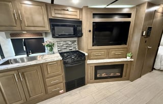 2020 Forrest River FR3 34DS ***King + 1.5 Baths***