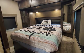 Our B E A Utiful Blue Pearl Reflection