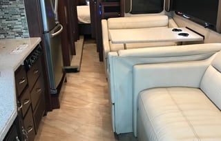 Holiday Rambler Vacationer "Holly" [AZ] w/ MBA ins