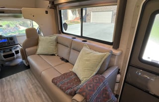 2024 Thor Motor Coach - Coleman 32CM