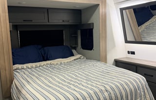 2024 Grand Design Momentum G-Class 28G