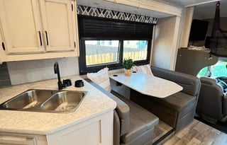 Midwest Glamper, 2023 Jayco Redhawk 31F