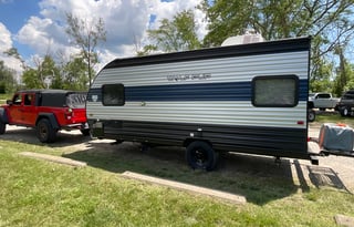 Solar powered off grid camper! Stay anywhere!