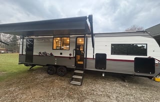 Thumbside Glamper Getaways- Lets go Family!