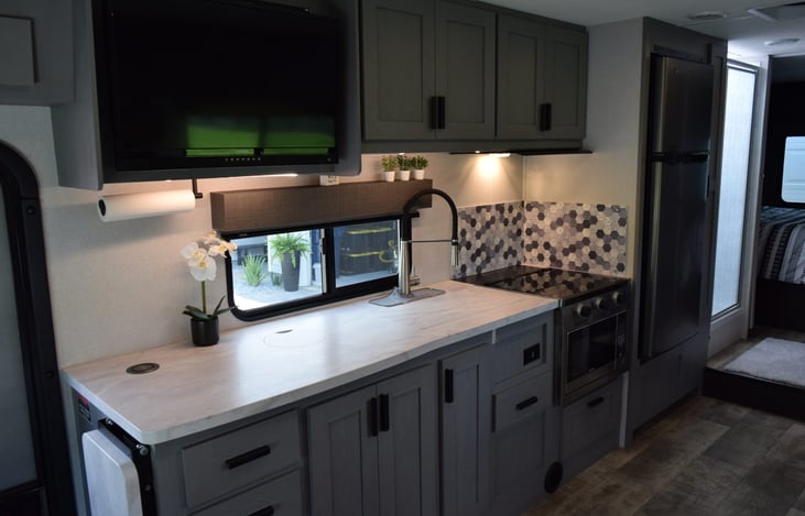 Chef’s Kitchen on Wheels 👩‍🍳🍳