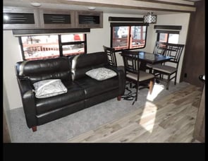 Forest River RV Wildwood Heritage Glen LTZ 326RL