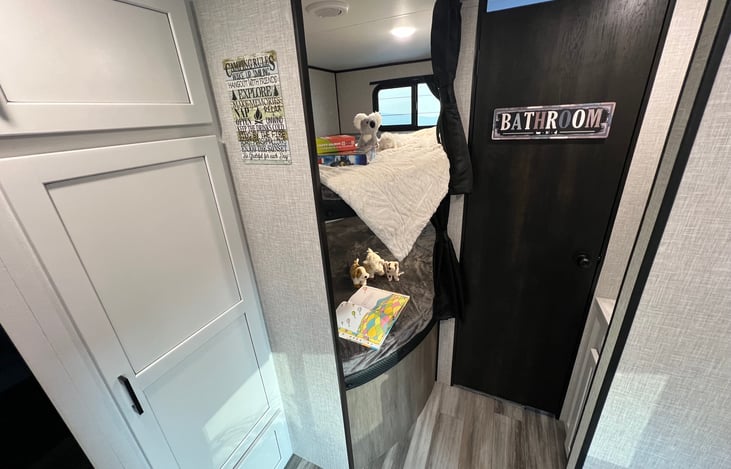 Dual Bunk beds with 600 lb. max weight