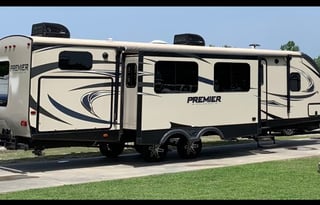 2018 Keystone RV Premier Ultra Lite 31BKPR