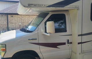 32ft Coachmen – Family Friendly, newly remodeled!