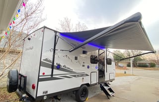 2021 Forest River RV Cherokee Grey Wolf Black Label 18MTBL