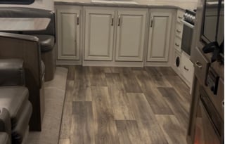 2021 Keystone RV Cougar “pet friendly”