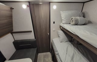 2 bedroom☆quad BUNKS☆Fireplace