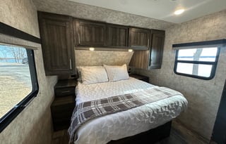 Spacious Highland Ridge Bunkhouse with Mega slide