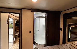 Gumpa's Getaway - Fully stocked and pet friendly!