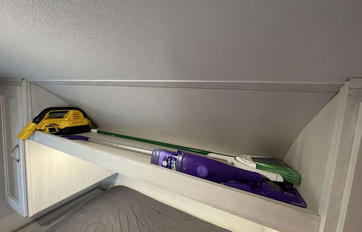 Cleaning supplies for the floor.