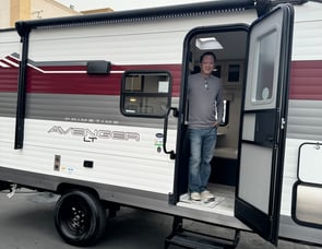 Prime Time RV Avenger LT 16BH
