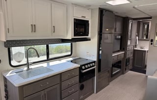 2025 Thor Freedom Elite