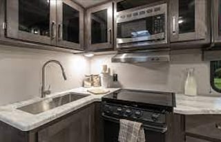 Luxurious Couples Escape w/Large Bathroom