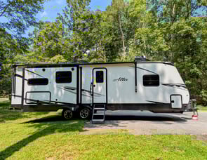 EAST TO WEST Alta 2810KIK