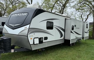 2022 Keystone RV Cougar Half-Ton 34TSB
