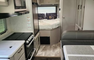 2022 Thor Motor Coach Quantum LC22 Ford