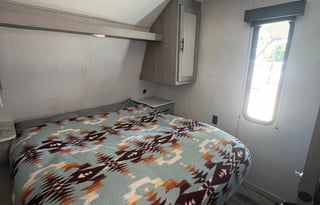 2022 Dutchmen RV Coleman Lantern Series 242BH