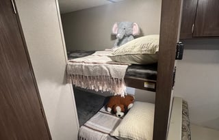 2019 Keystone Hideout 21.5'